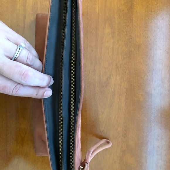 Vintage 1940’s Park Lane Suede Clutch - Picture 7 of 9